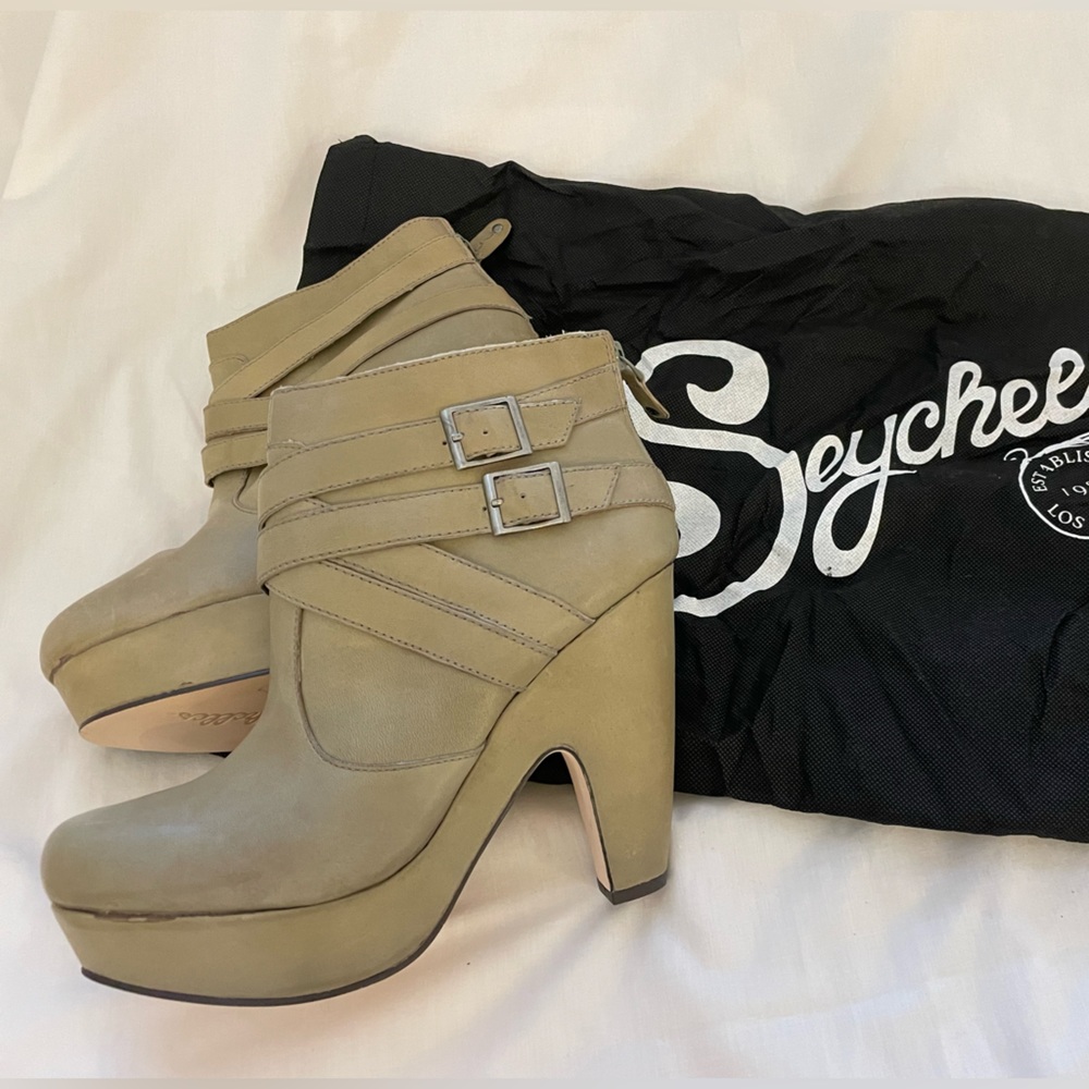 Seychelles Platform Sage Ankle Boots, size 9